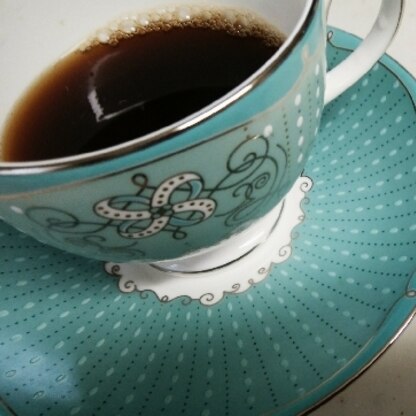 にっこにこABCさん♪おはようございます！！緑茶とコーヒー合いますね♪とっても美味しかったです(*´ω`*)☆ご馳走様でした！！